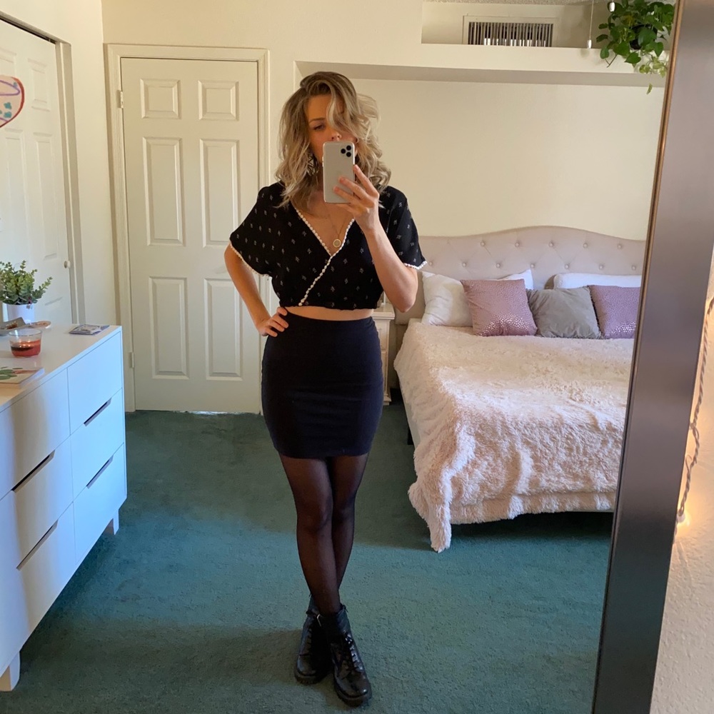 Printed Crop Top - Picture 3 of 6